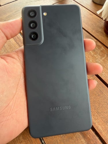 S21 FE ស្ទើរ តួរ តែ នៅល្អដំណើរការល្អទាំងអស់ sim2 ក្រុមហ៊ុន