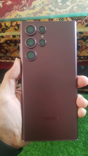 Samsung S22 Ultra 512Gb មួយទឹកនៅថ្មីស្អាត99% លក់ឬវៃដូរនឹង 14Pro Max Tel: 086340678 / 0966156543