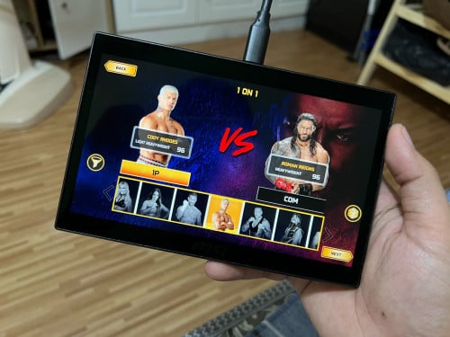 Touchscreen 7inch 120Hz monitor 99%