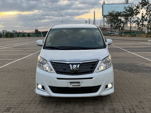 Toyota Alphard 2013 ( ក្រដាសពន្ធថ្មី )