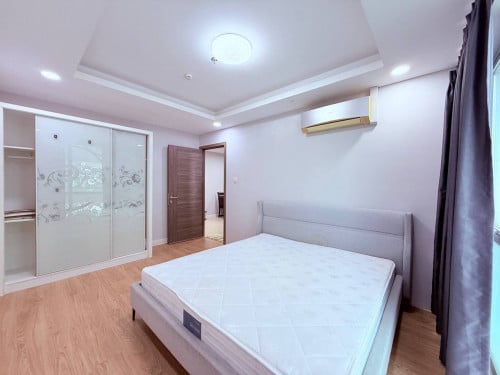 ខុនដូជួឡទីតាំងអូឡាំពិក