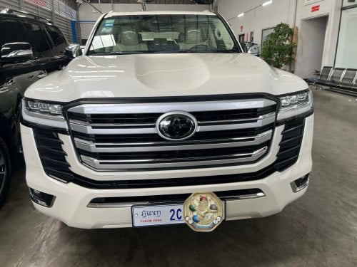 ទើបកាត់បាន ថ្មីណាស់