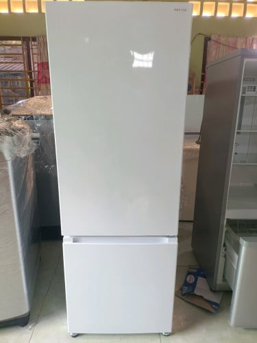 ទូរទឹកកកមួយទឹកជប៉ុន នៅស្អាតខ្លាំង