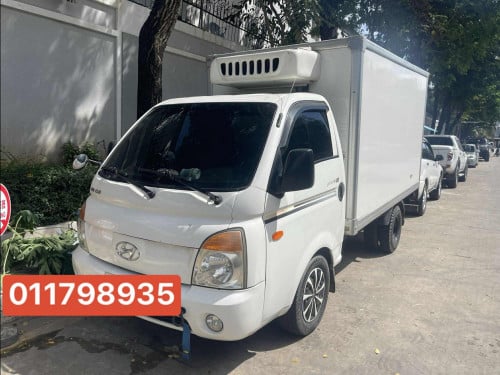 មានឡានសំរាប់ជួលដឹកអីវ៉ាន់ស្ងួត និង អីវ៉ាន់ក្លាសេ