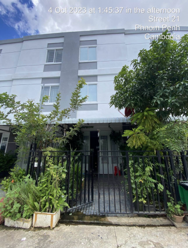 ផ្ទះលក់ តំបន់ព្រលានថ្មី