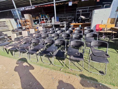 កៅអីសិស្ស