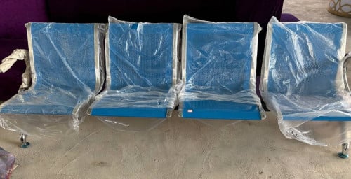 កៅអីរង់ចាំ