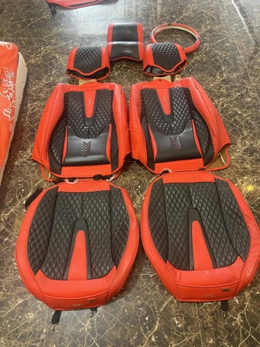 ស្រោមពូកឡានលក់នៅថ្មី95%