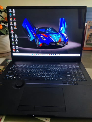 របស់កម្រ ស្តេច laptop កាត់តរូបភាព វីដេអូ គូប្លង់