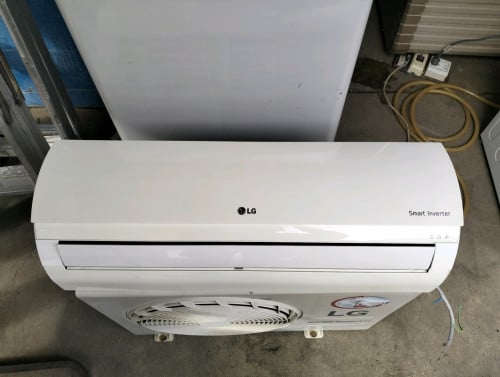 ម៉ាសុីនត្រជាក់ LG 1hp inverter ត្រជាក់ល្អប្រើ