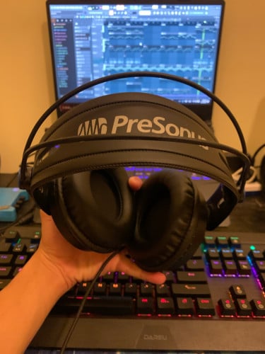 លក់កាស់ Presonus hd7 មានប្រអប់