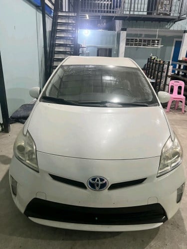 លក់បន្ទាន់តម្លៃទន់ៗPriusសន្លឹកពន្ធឆ្នាំ2012opton2