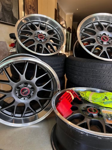 លក់យ៉ាន់ Pruis / CT200h / រង្វង់ 18 / 9J នៅស្អាត