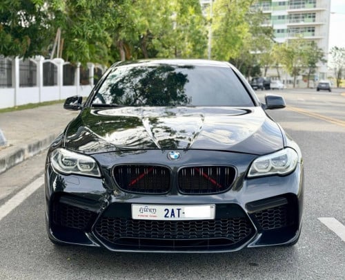 🔥BMW520I 012V4សាំងក្នុងឈឺរី ម៉ាសុីនប្រអប់លេខអ៊ែម លេងចង្កូតហេីយ ឡេីងAndroidហេីយ