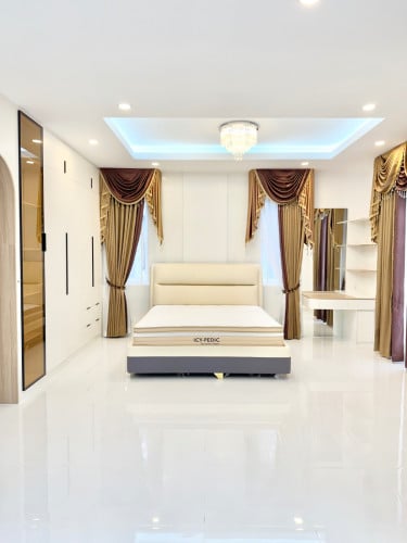 វីឡាសំរាប់ជួល Villa for rent 1800$/1ខែ