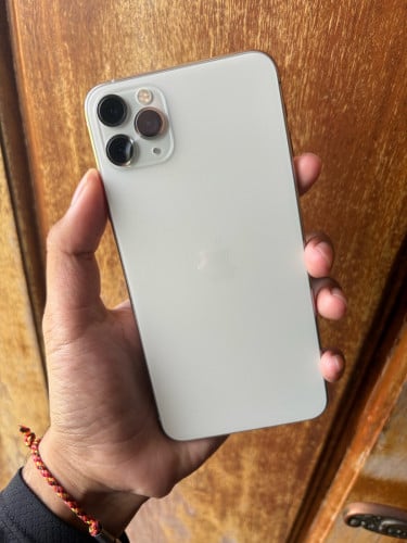 11Promax 256G សានុំហ្សីនកញ្ចក់សឹកតិចដូចរូប