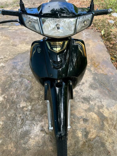 18ឡើង22មានពន្ធ