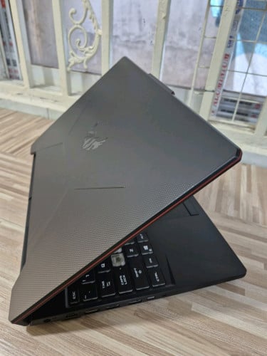 ASUS TUF FX506