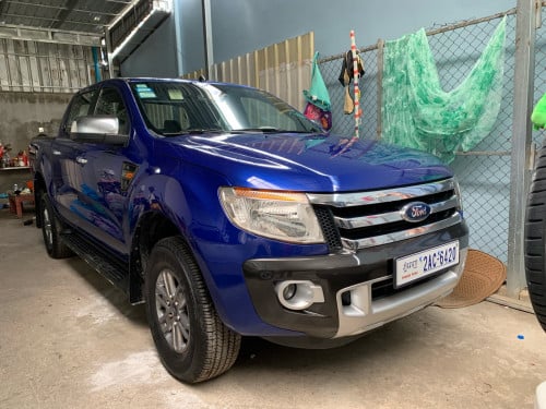 Ford Xlt 015 លក់