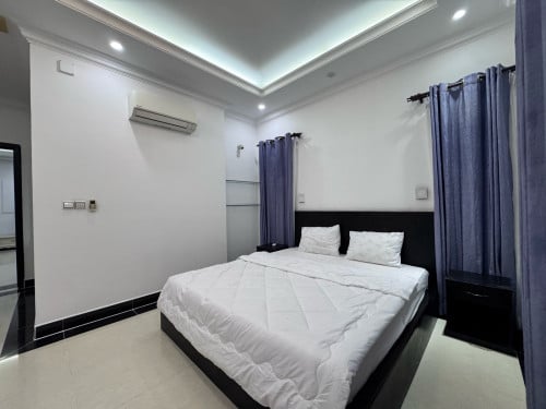 Free gym swimming pool moto parking and car parking