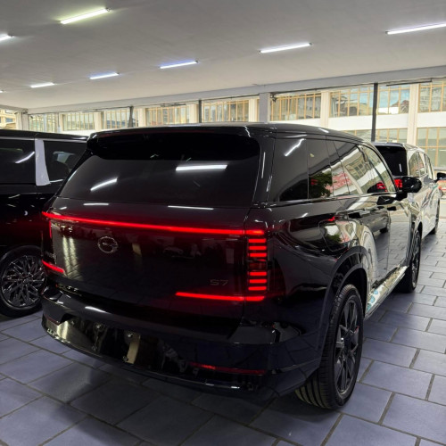 GAC S7 Ultra Black Edition 2025 i4WD Hybrid ប៉ុង2 Full Option (សាំង + អគ្គីសនី) តម្លៃចរចាគ្នាបាន