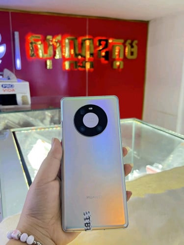Huawei Mate 40pro 5G ram8G/256G sim2 របស់ក្រុមហ៊ុនស្អាត98%