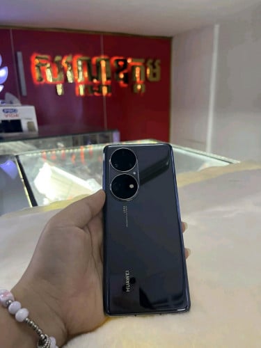Huawei P50pro ram8G/256G sim2 ស្អាត 98% របស់ក្រុមហ៊ុន