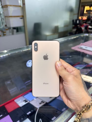 iPhone XS Max Gold LL/A HD64GB Phone Condition 98% 🔋82% , អេក្រង់GX មានស្កេនមុខ , ម៉ាស៊ីនហ្សីន
