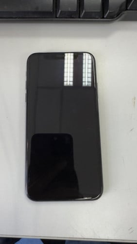 iPhone XS USA sim lock