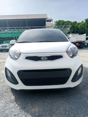 Kia morning 012 luxury សក្នុងឆរីក្រដាស់ពន្ធឡានស្អាត