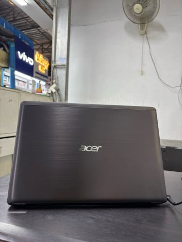 Laptop Dell intel(R)Core(TM)i3-10110U Cpu2.10GHz Installed Ram8G HDD256G Graphics Card128MB