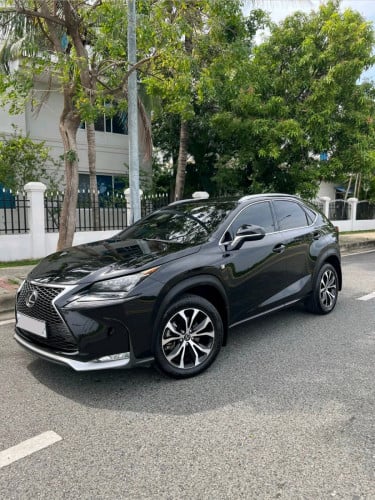 Lexus NX200T F-sport 2016 p02