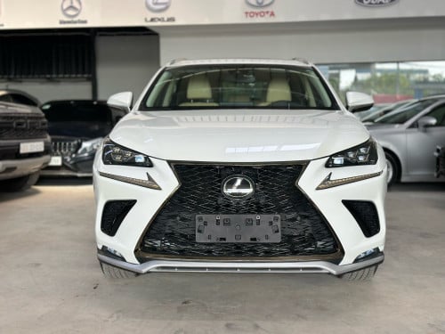 Lexus Nx300 Luxury 018 តម្លៃល្អ
