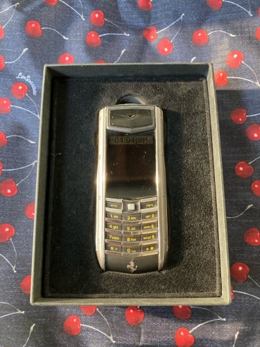 Original Vertu Ferrari Phone from Vertu England