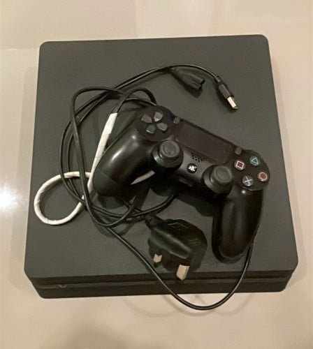 PS4 SLIM