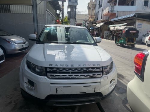 Rang Rover Evoqe 2013ម៉ាហ្សូតឡានថ្មីខ្លាញ់គោម្ចាស់ដើមទីមួយទិញថ្មី66000$បាទឥឡូវលក់តែ17800$អាចចរចារបាន
