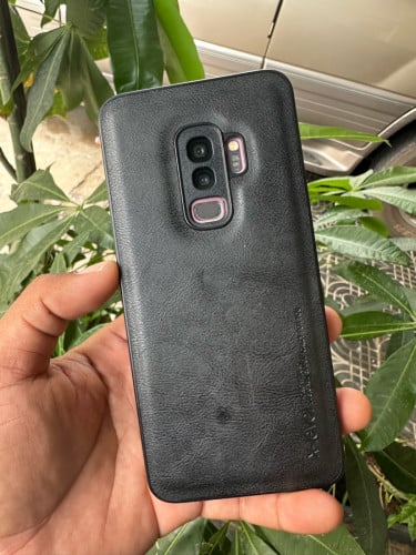 S9 plus RAM6/64G SIM1 បែកអេក្រងកែងតិចនិងដានតិចបែកខ្នងក្រោយតិច បិតស្រ្កីននិងអ៊ុតហើយ