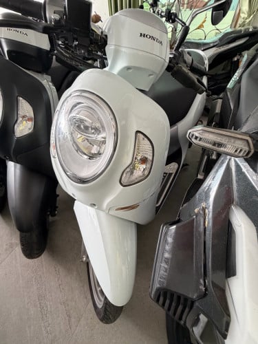 Scoopy 21ក្រុមហ៊ុន1780$