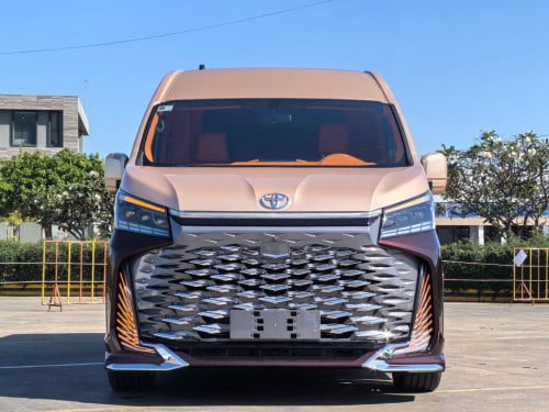 Toyota Hiace 2025