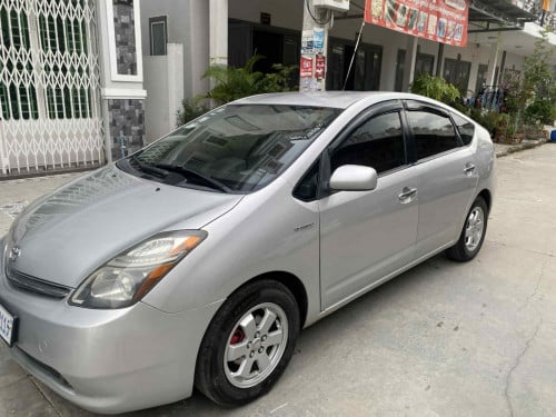 Toyota Prius 2006 full options new car