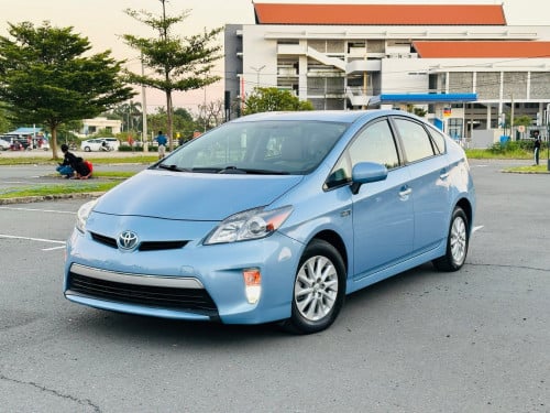 Toyota Prius 2012 Option3 Plug-in hybrid ក្រដាសពន្ធថ្មីណាស់