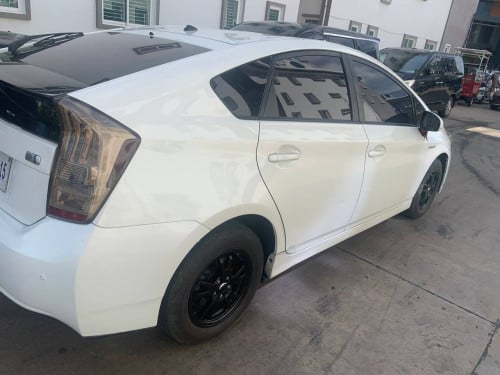 Toyota pruis តម្លៃចរចារ