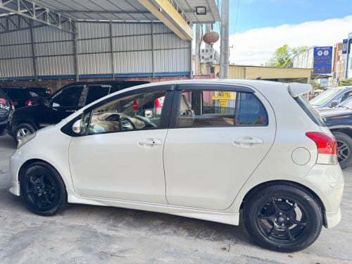 TOYOTA VEST ឆ្នាំ​ 2008 FUll ឡានស្អាត​ជិះ​ស្រួ​ជេីងក្រោមអេម​