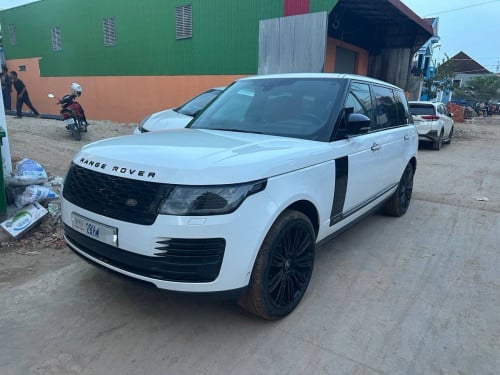 ចំណែក​រថយន្ត​មិន​បាន​បុក​ទេ