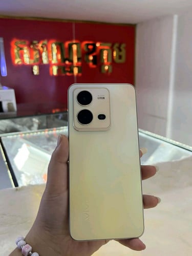 Vivo V25 5G ram8G+8G/128G sim2 ស្អាត 99% របស់ក្រុមហ៊ុន