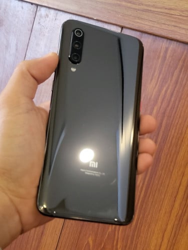 Xiaomi Mi 9 Global Sim2ស្អាត98%