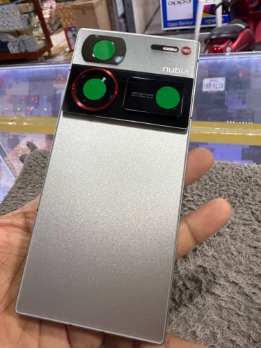 ZTE Z60Ultra 5G Ram12G Memory256G C/H Sim2 មានឆ្នាំងសាក