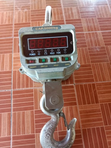 ជញ្ជីងថ្លឹងស្ទូចពញ្យួរចំនុះ ៥ តោនលក់