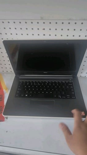 អ្នកលក់ប្រញប់លុយបខ្លាំង