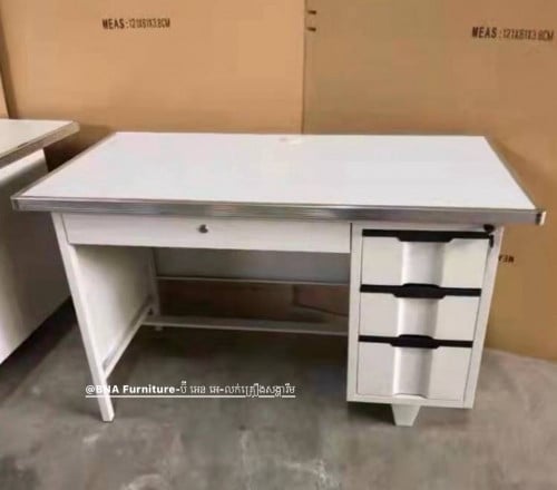 តុដែកបុគ្គលឹក